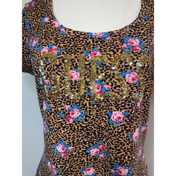 GUESS Floral Leopard Print Sequin Logo Top XL Short Sleeve Scoop Neck Stretchy - Picture 2 of 8
